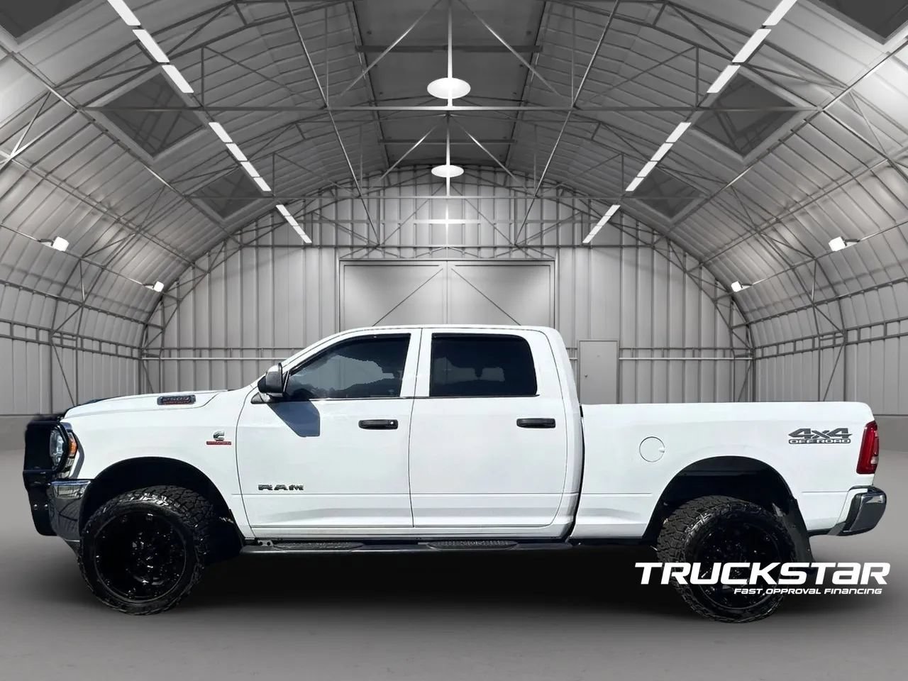 Used 2020 RAM 2500 Tradesman w/ Chrome Appearance Group AWD/4WD image 29