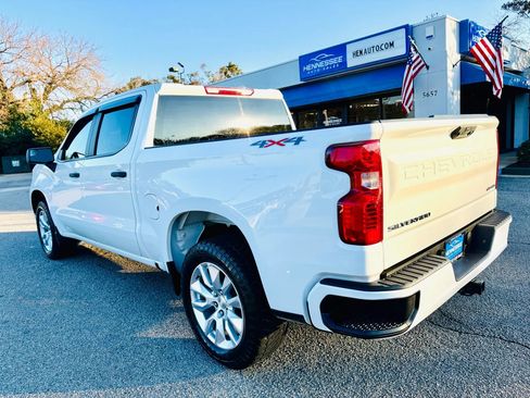 Used 2022 Chevrolet Silverado 1500 Custom image 35