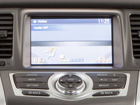 Used 2010 Nissan Murano LE AWD/4WD image 23