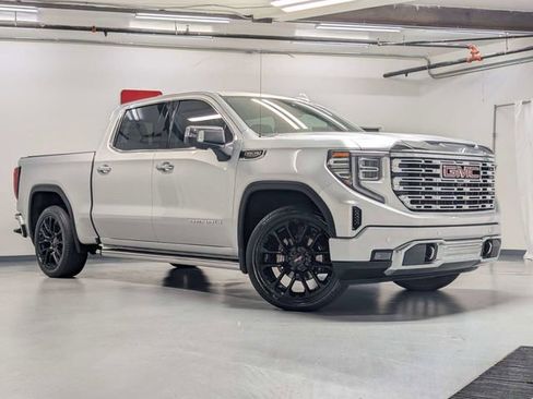 Used 2022 GMC Sierra 1500 Denali image 2