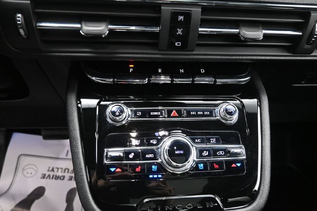 Certified 2022 Lincoln Corsair Reserve w/ Elements Package FWD image 18
