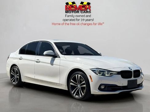 Used 2018 BMW 330i Sedan w/ Premium Package image 7