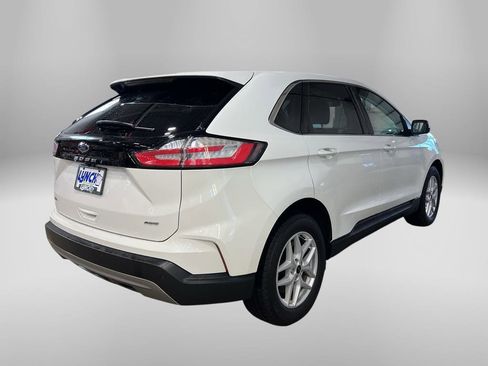 Used 2024 Ford Edge SEL w/ Convenience Package image 4