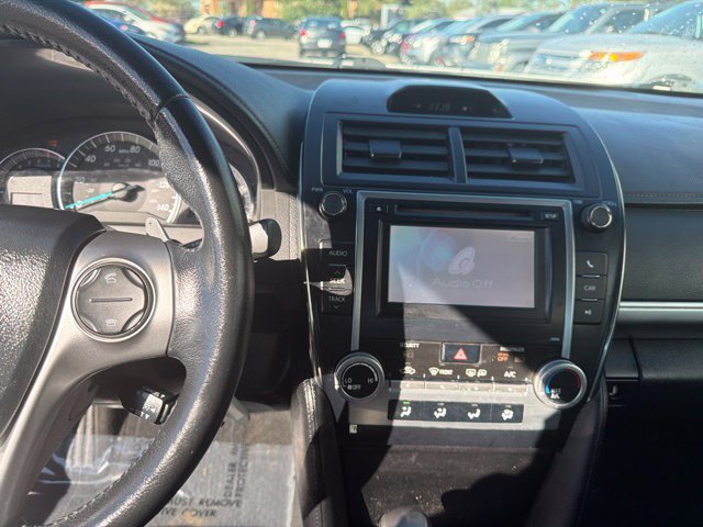 Used 2013 Toyota Camry SE FWD image 12