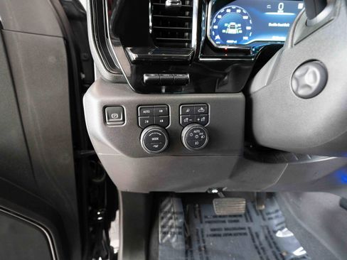 Used 2022 Chevrolet Silverado 1500 ZR2 w/ Technology Package image 11