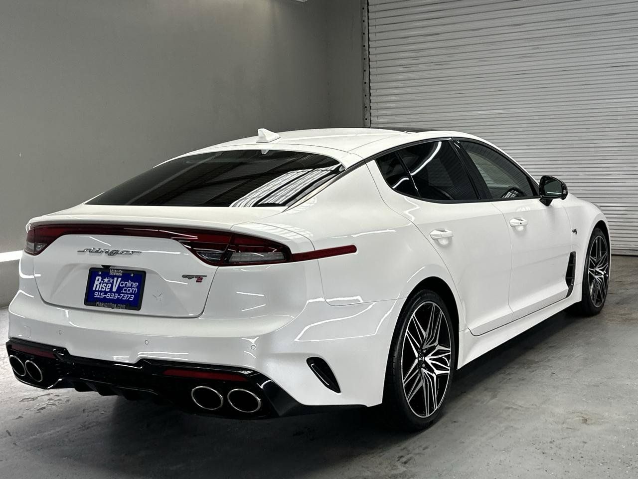 Used 2022 Kia Stinger GT2 RWD image 10
