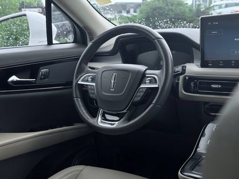 Certified 2023 Lincoln Nautilus AWD w/ Premium Package image 26