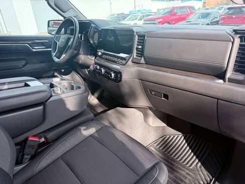 Used 2024 Chevrolet Silverado 1500 LT image 20