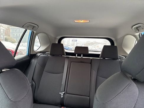 Used 2019 Toyota RAV4 LE image 22