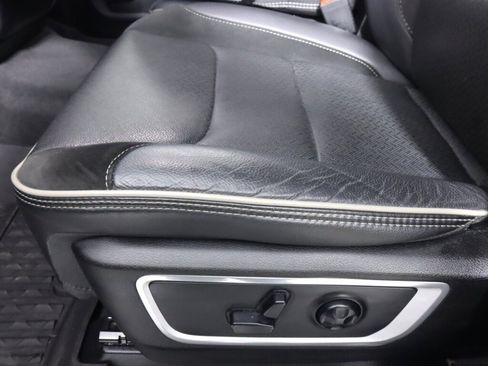 Used 2020 RAM 1500 Laramie image 32