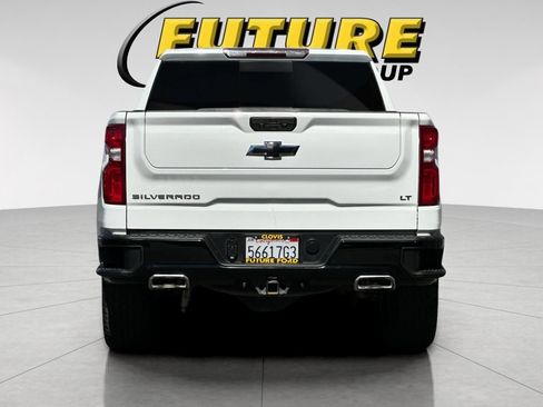 Used 2021 Chevrolet Silverado 1500 LT Trail Boss w/ Convenience Package II AWD/4WD image 4