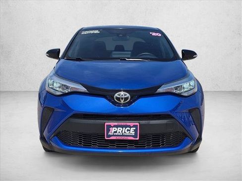 Used 2020 Toyota C-HR XLE FWD image 2
