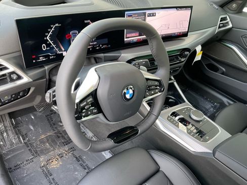 Used 2026 BMW 330i Sedan w/ Premium Package RWD image 9