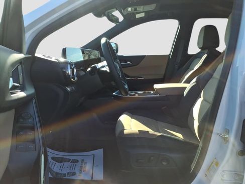 Used 2026 Chevrolet Equinox ACTIV w/ Convenience Package III image 18