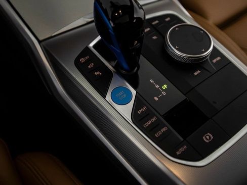 Used 2022 BMW i4 eDrive40 w/ Premium Package image 26