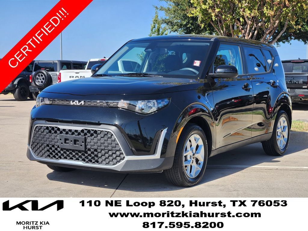 Certified 2025 Kia Soul LX w/ LX Technology Package FWD image 2