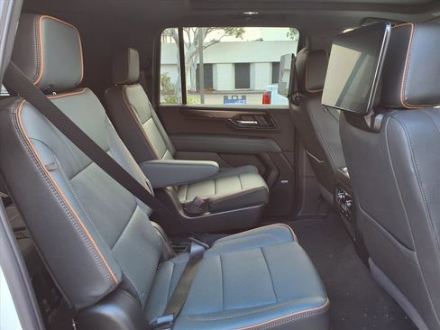 New 2026 GMC Yukon XL AT4 image 7
