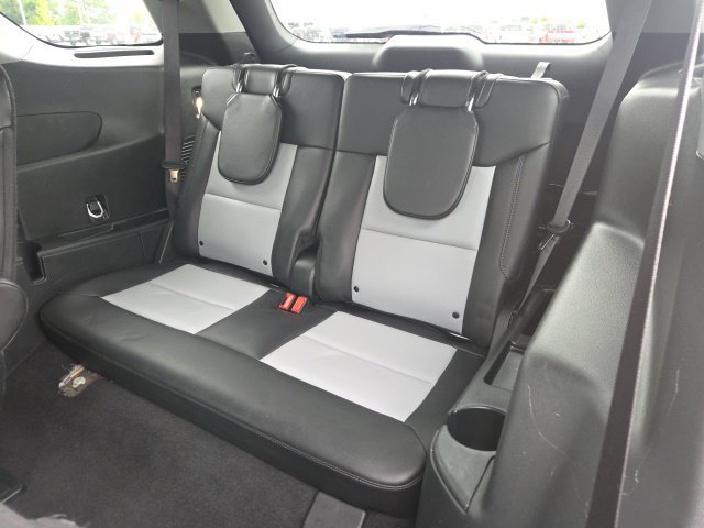 Used 2024 Ford Explorer XLT w/ Equipment Group 202A AWD/4WD image 16