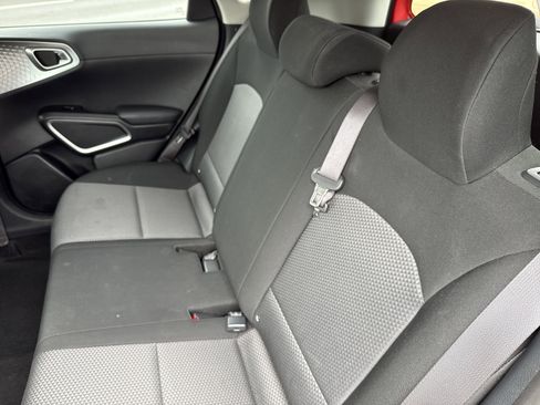 Used 2020 Kia Soul LX FWD image 13