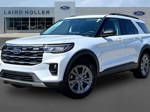 New 2026 Ford Explorer Active w/ Active Comfort Package AWD/4WD image 1