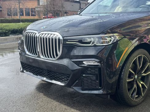 Used 2022 BMW X7 xDrive40i w/ M Sport Package image 6