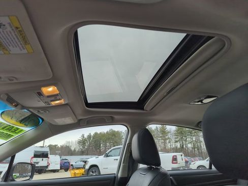 Used 2017 Subaru Legacy 3.6R Limited image 26