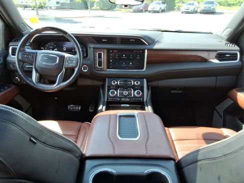 Certified 2023 GMC Yukon Denali Ultimate AWD/4WD image 22
