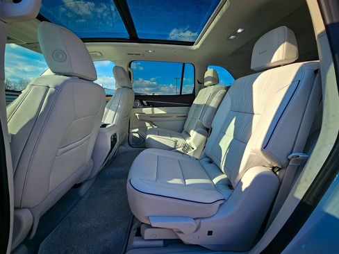 New 2026 Buick Enclave Avenir w/ Super Cruise Package image 33