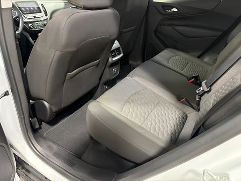 Used 2020 Chevrolet Equinox LT FWD image 30