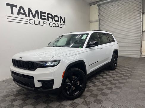 New 2025 Jeep Grand Cherokee L Altitude image 1