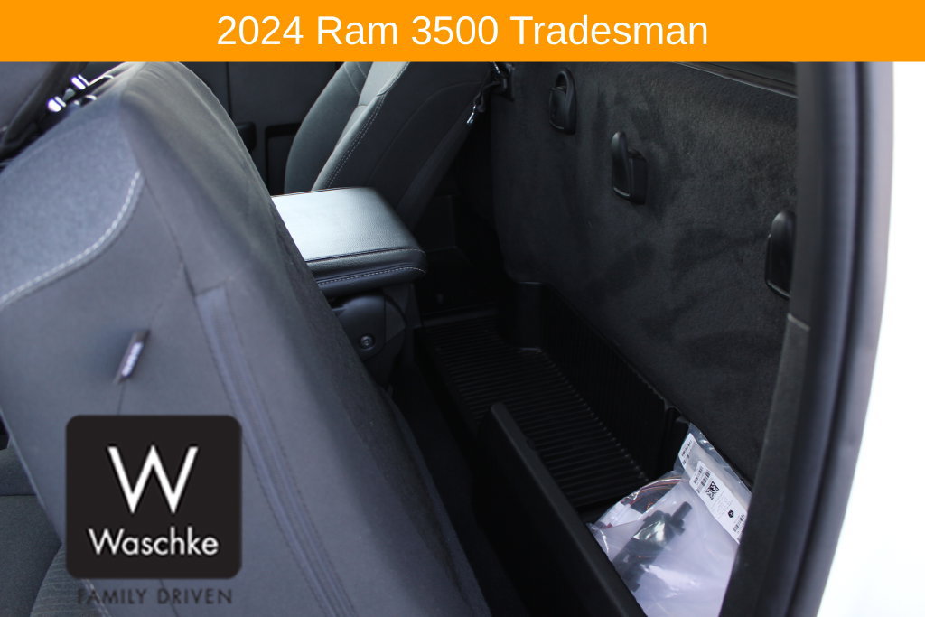 Used 2024 RAM 3500 Tradesman w/ Snow Chief Group AWD/4WD image 18