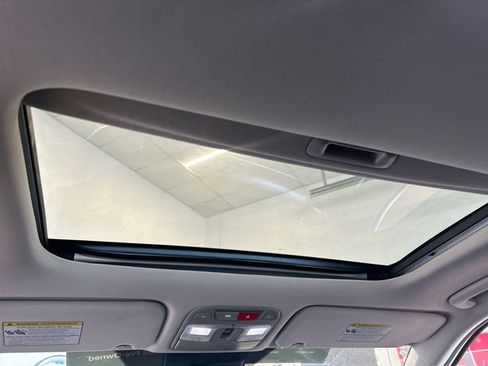 Certified 2024 Kia Telluride S w/ S Sunroof Package AWD/4WD image 18