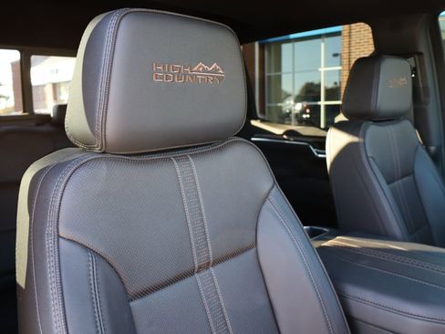 Used 2025 Chevrolet Silverado 1500 High Country w/ Midnight Edition image 58