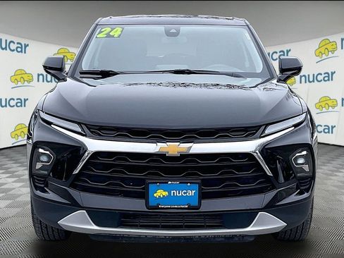 Used 2024 Chevrolet Blazer LT image 2