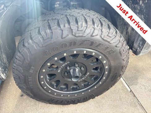 Used 2022 GMC Canyon AT4 w/ LPO, Power Package image 14