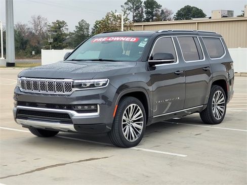 Used 2023 Jeep Grand Wagoneer Series III image 3