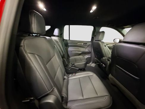 New 2026 Chevrolet Traverse LT w/ LPO, Floor Liner Package AWD/4WD image 29