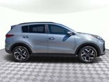 Used 2022 Kia Sportage EX w/ EX Technology Package image 2