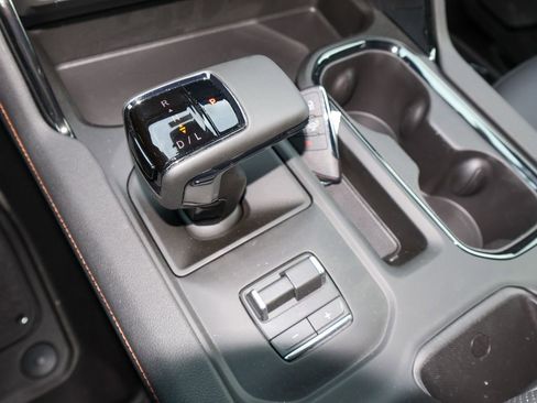 New 2026 GMC Sierra 1500 AT4 w/ AT4 Premium Package AWD/4WD image 23