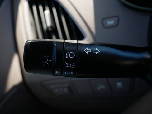 Used 2012 Hyundai Tucson GLS FWD image 24