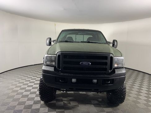 Used 2005 Ford F250 Lariat image 4