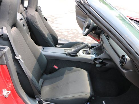 Used 2023 MAZDA MX-5 Miata Sport RWD image 24