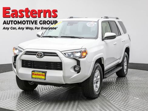 Used 2024 Toyota 4Runner SR5 image 1