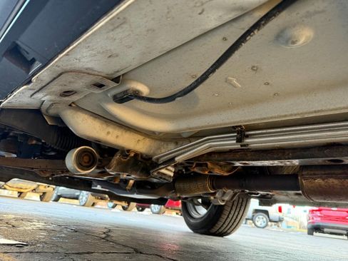 Used 2016 Ford Explorer XLT w/ Equipment Group 202A image 32