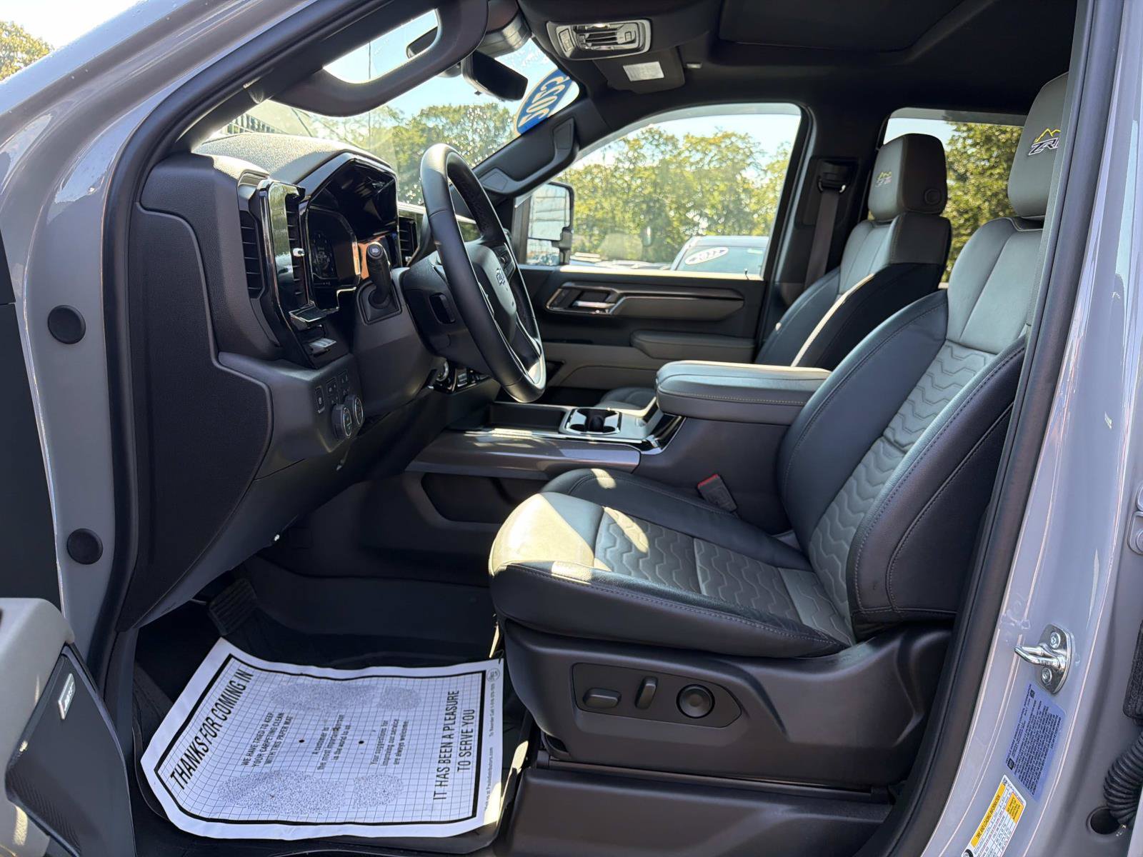 Certified 2025 Chevrolet Silverado 2500 ZR2 w/ Technology Package AWD/4WD image 11