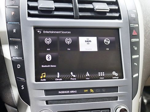 Used 2019 Lincoln MKZ Reserve image 22