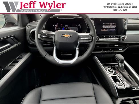 New 2026 Chevrolet Colorado LT w/ LT Convenience Package AWD/4WD image 9
