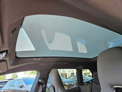 Used 2025 BMW iX xDrive50 image 23