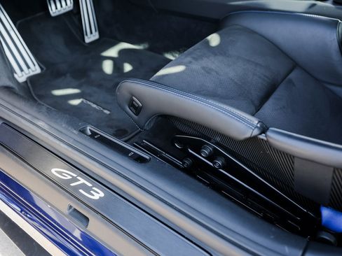 Certified 2022 Porsche 911 GT3 image 14