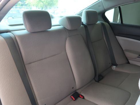 Used 2013 Honda Civic LX image 30